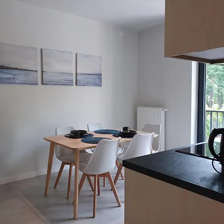 Apartment Parkowa 8 *